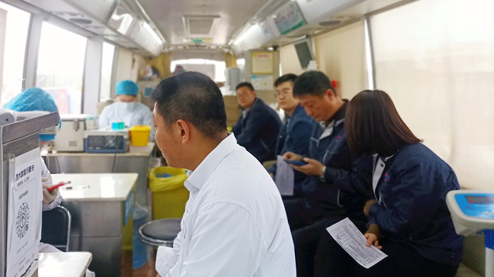 沈陽航空產(chǎn)業(yè)集團(tuán)組織員工開展“獻(xiàn)熱血、踐初心”無償獻(xiàn)血活動